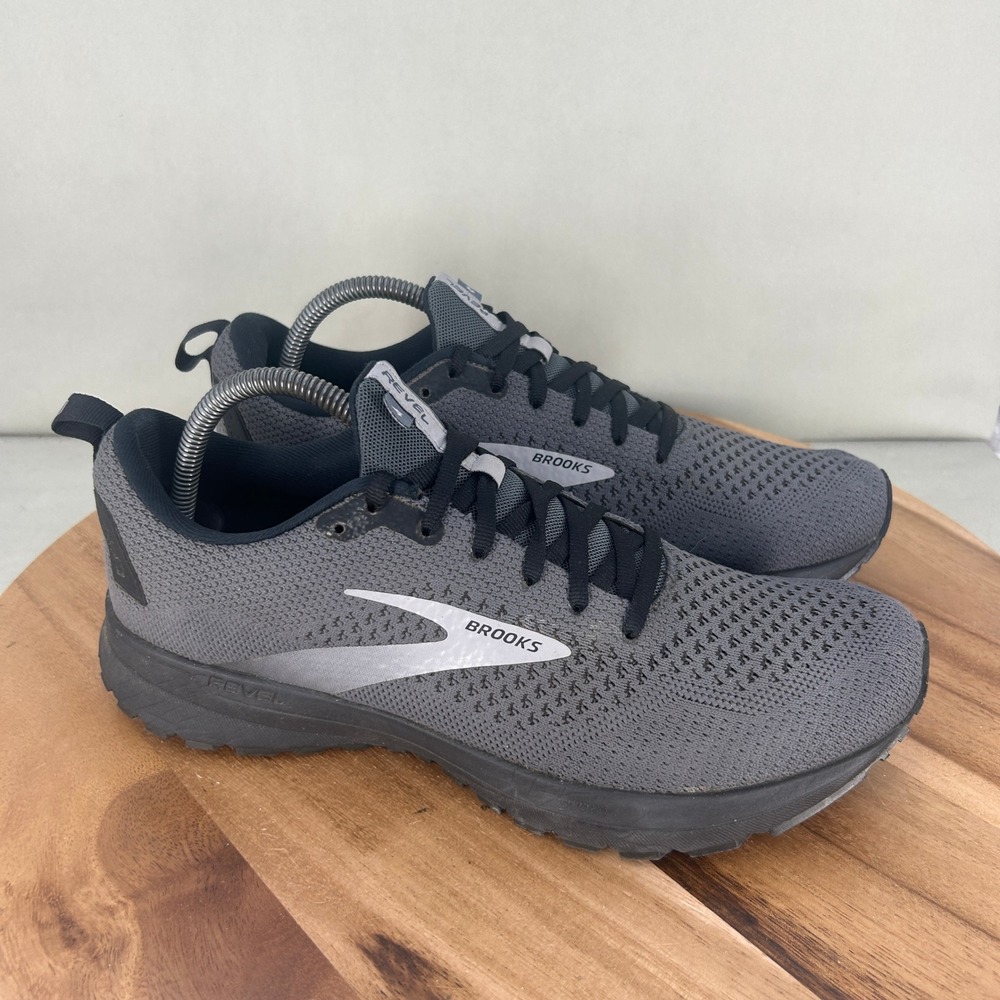 Brooks Revel 4 Mens Running Shoes Grey Black 1103471D040 Size 9.5 D